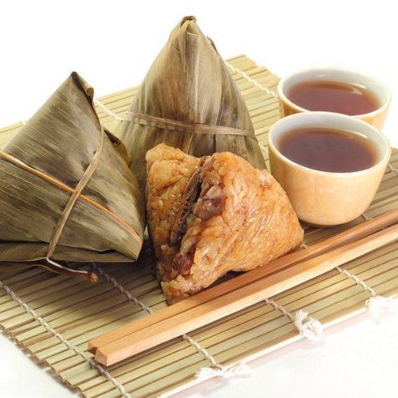 Traditional Sticky Rice Parcel x 10 (FREE BOTTLE-SIRACHA SAUCE) - Click Image to Close